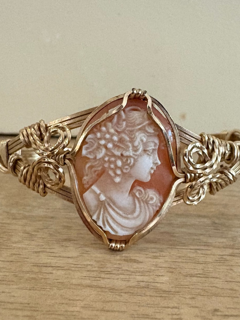 RETIRED Ronaldo Designer Jewelry Cameo Wire Wrapped Bracelet 7" M 14K Gold